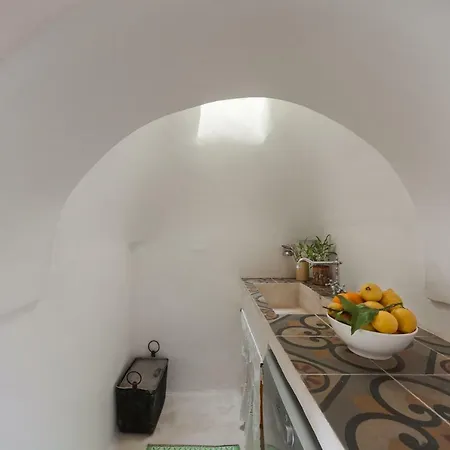 Gospodarstwo wiejskie Trulli 18_80 Ostuni